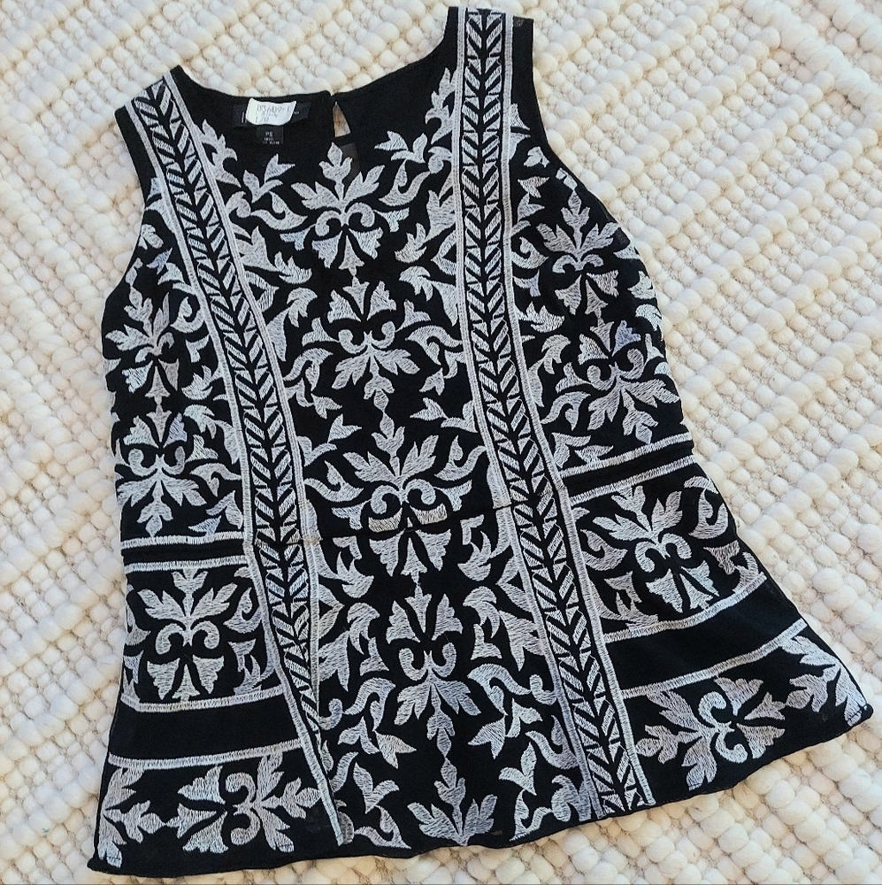 Elegant Black and White Embroidered Women's Top